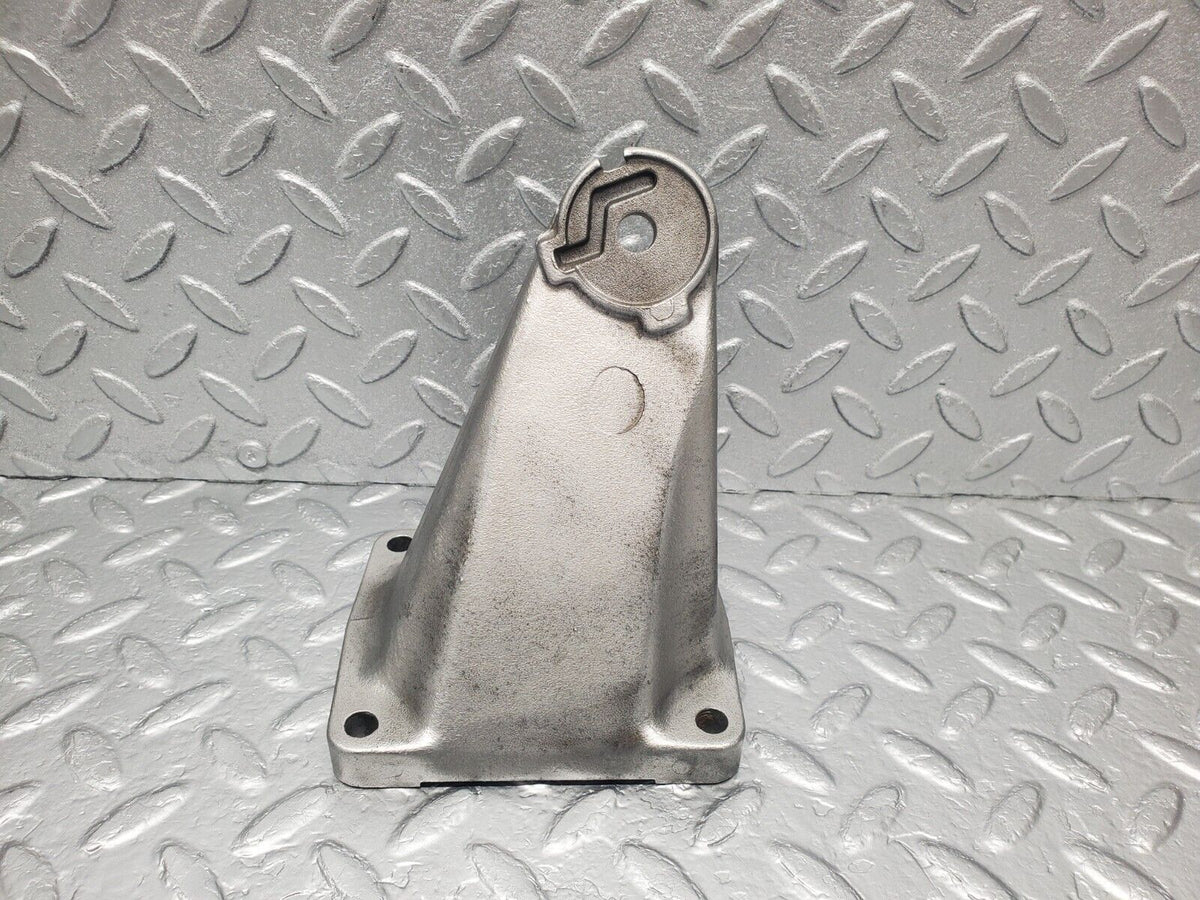46167 Mercedes-Benz W124 280E Engine Mount Bracket Right Side A6032236204