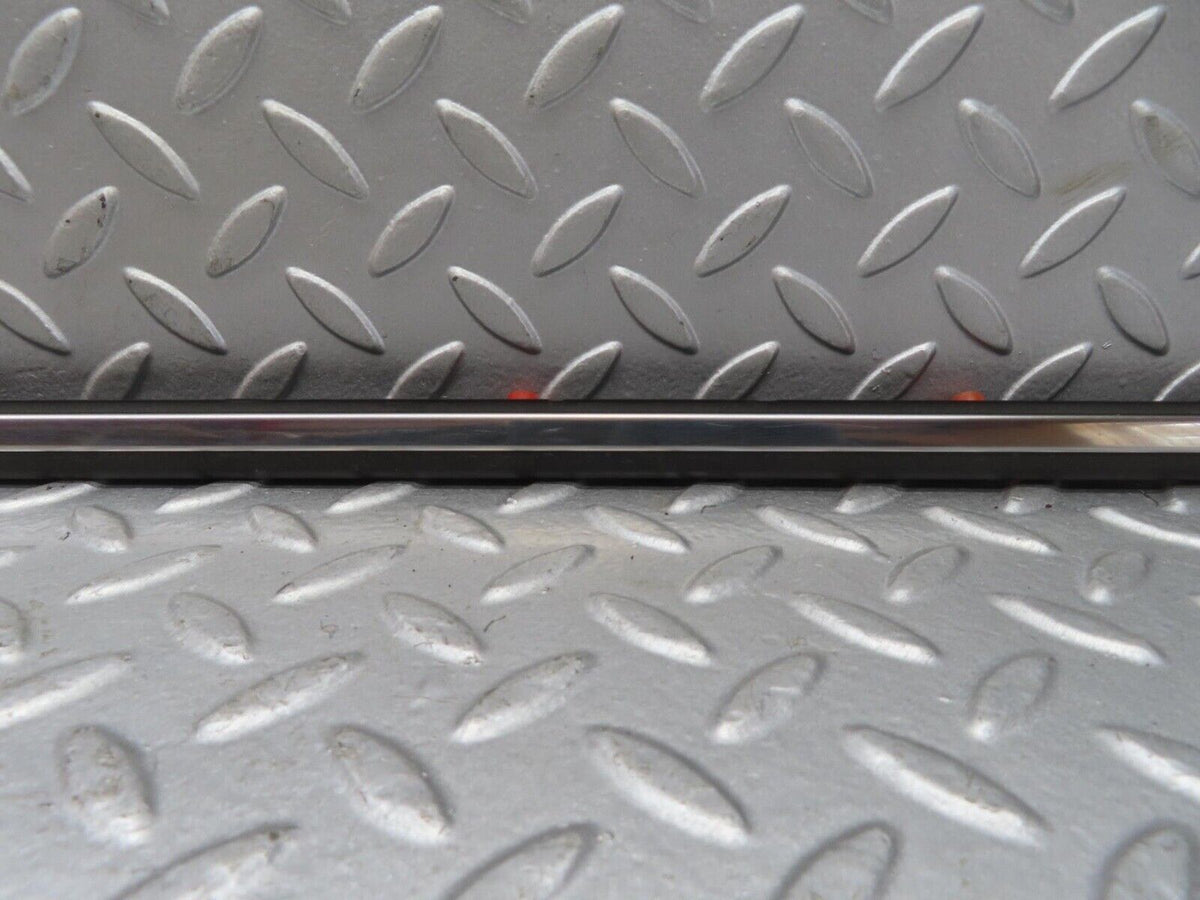13445 Mercedes-Benz W123 200 Rear Right Door Centre Moulding Trim