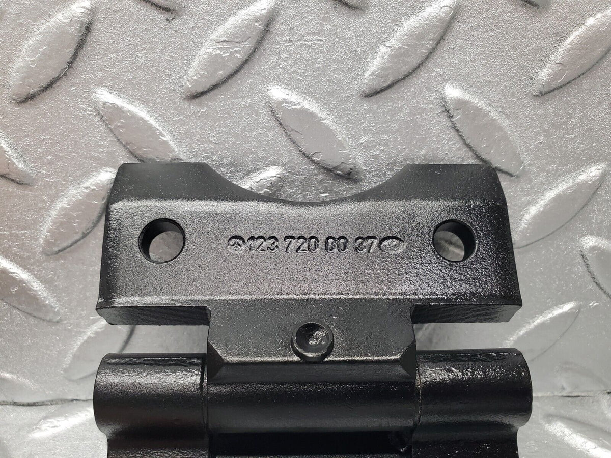 46449 Mercedes-Benz C123 280CE Coupe Door Hinge Pair Left Side A1237200037