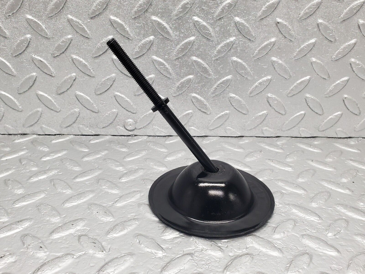 47590 Mercedes-Benz C126 500SEC Coupe Spare Wheel Holder