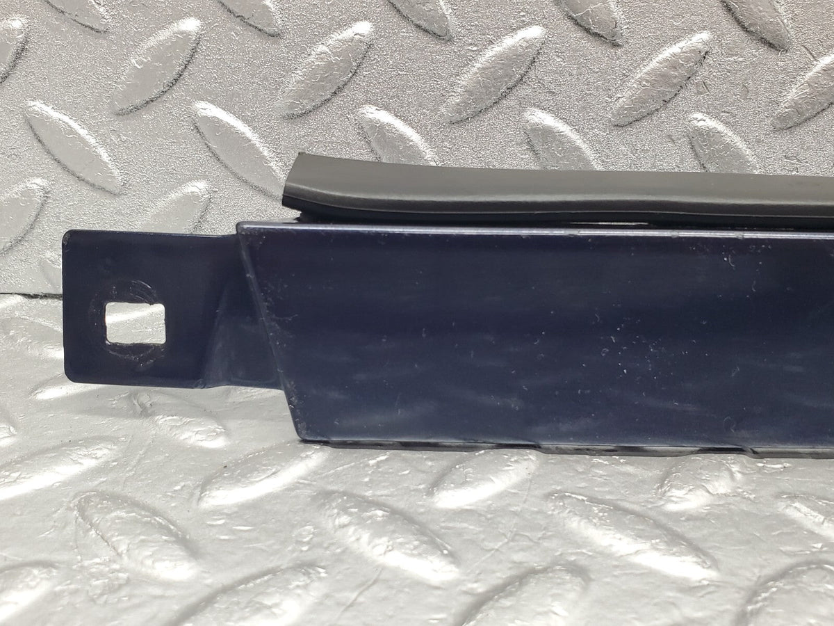 48954 Mercedes-Benz A124 320E Cabriolet Under Headlight Trim Right