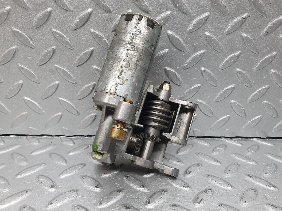 41004 Mercedes-Benz W126 300SE Steering Column Adjustment Motor A1264600425