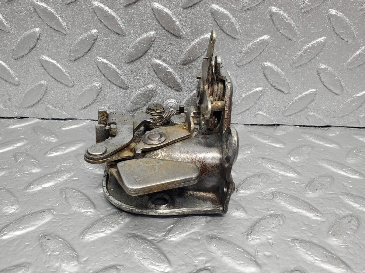 48470 Mercedes-Benz W108 Rear Left Door Lock Mechanism