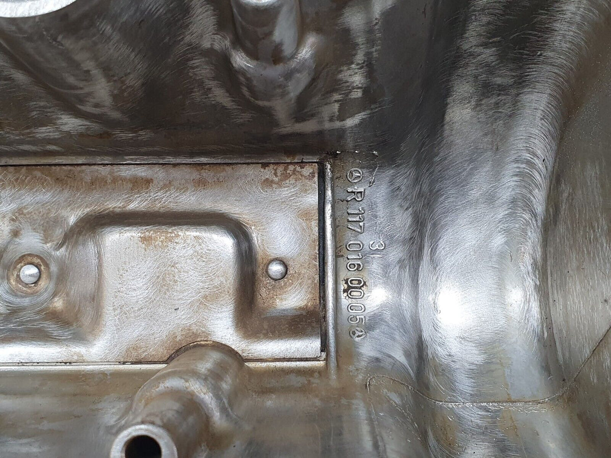 43735 Mercedes-Benz C126 380SEC Coupe Cylinder Head Cover Left A1170160005
