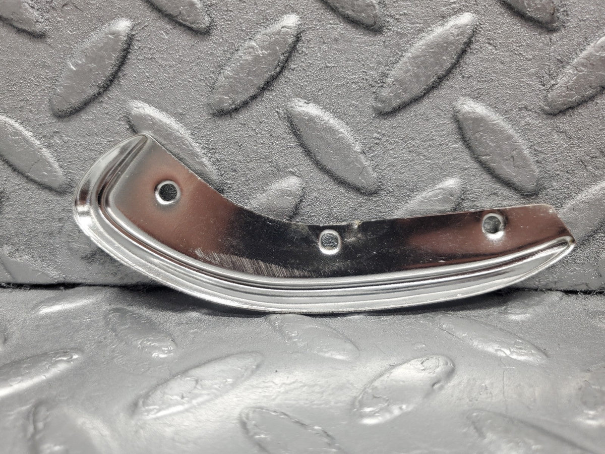 50533 Mercedes-Benz W108 280SE 3.5 Interior Door Handle Chrome Trim Pair Right