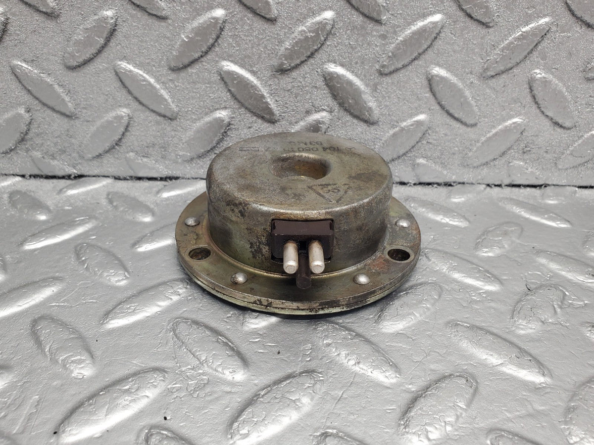 51131 Mercedes-Benz W140 S500 Camshaft Adjuster Magnet Right Side A1040500177