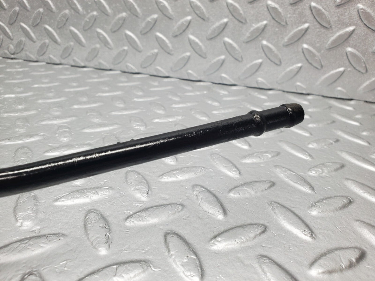 48963 Mercedes-Benz A124 320E Cabriolet Oil Cooling Pipe