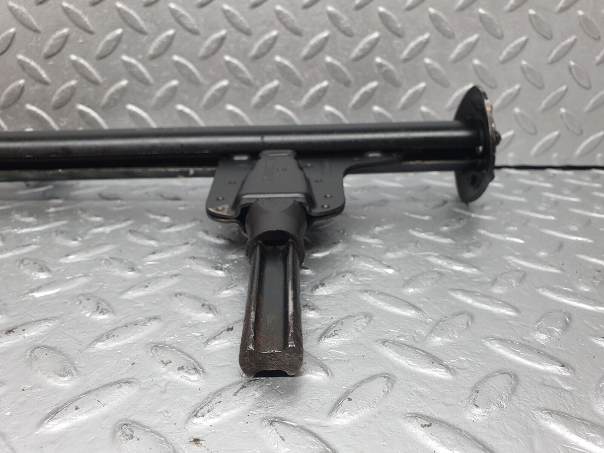 41468 Mercedes-Benz W124 200E Car Jack A1245830115
