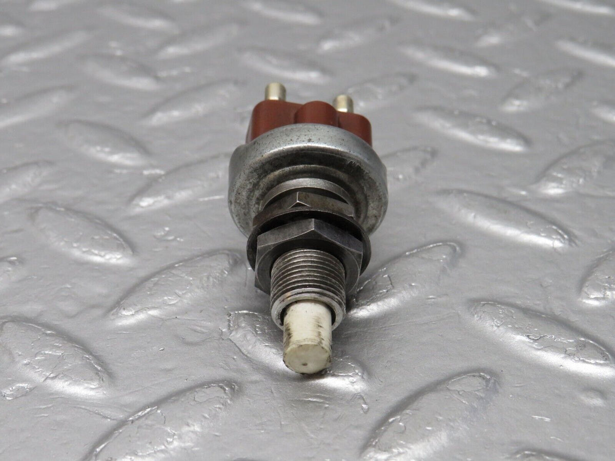 40684 Mercedes-Benz W123 300D Brake Light Contact Switch 190130