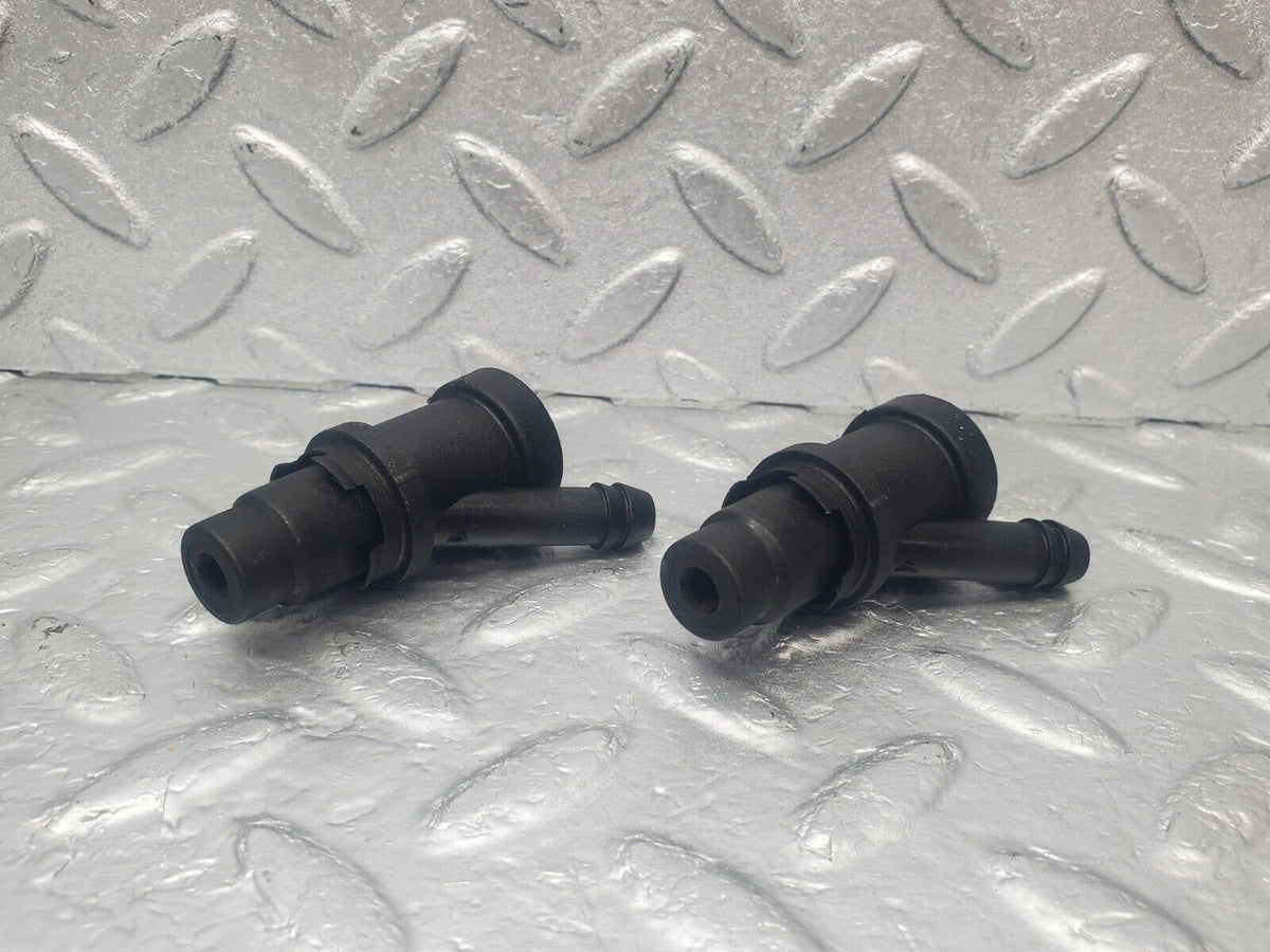 46037 Mercedes-Benz W126 420SE Fuel Injector Holder 2X