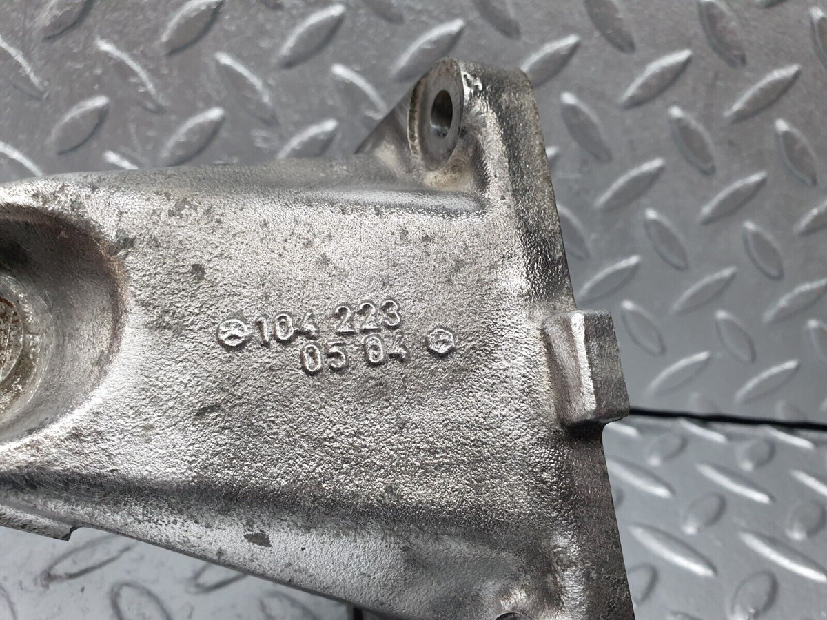 42307 Mercedes-Benz R129 320SL Coupe Engine Mount Bracket Right A1042230504