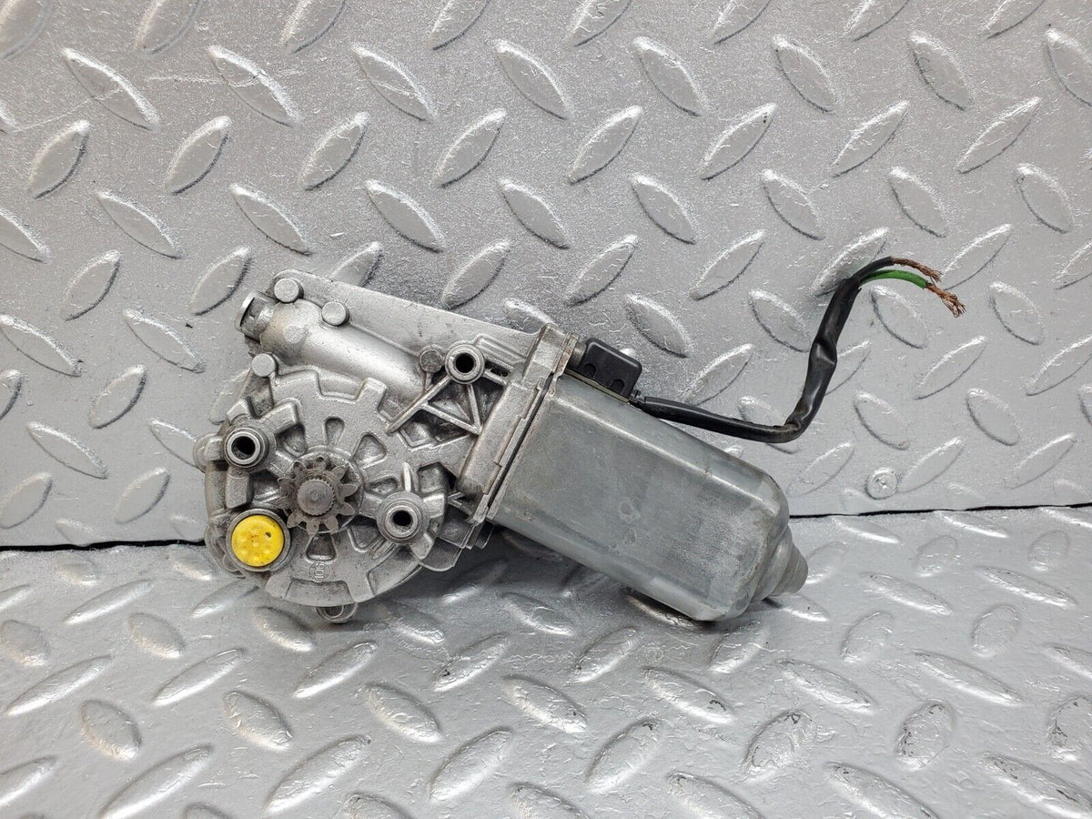 44795 Mercedes-Benz W124 220E Window Regulator Motor Front Right Bosch 0130821285