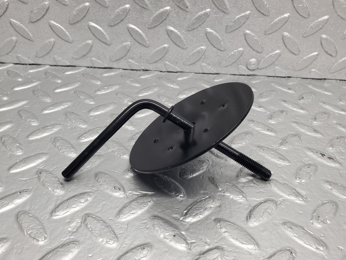 48757 Mercedes-Benz W123 Spare Wheel Holder