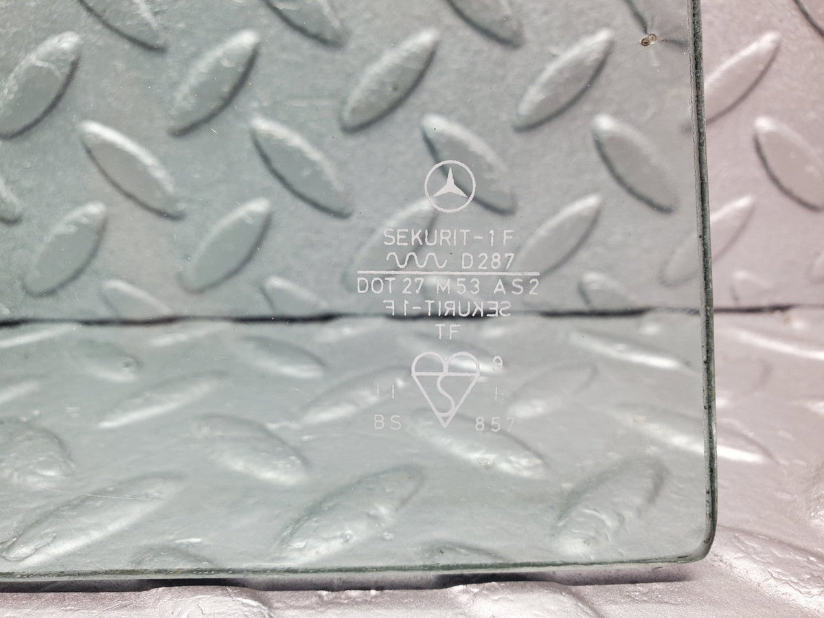 50182 Mercedes-Benz R107 SL Hardtop Quarter Window Glass Left Side