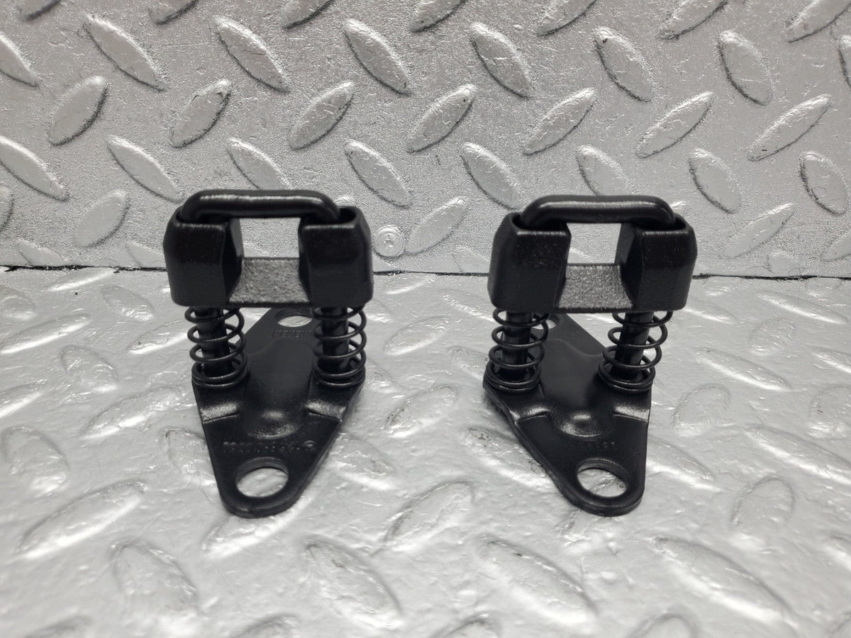 49611 Mercedes-Benz W126 C126 Bonnet Lock Catch Pair A1268800060
