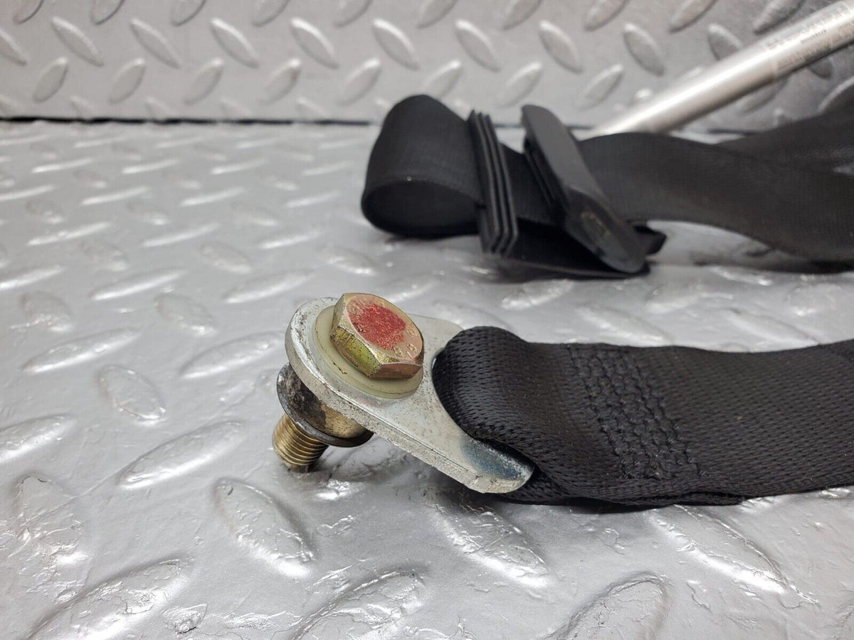 44837 Mercedes-Benz W124 220E Front Right Seat Belt With Buckle A1248600686