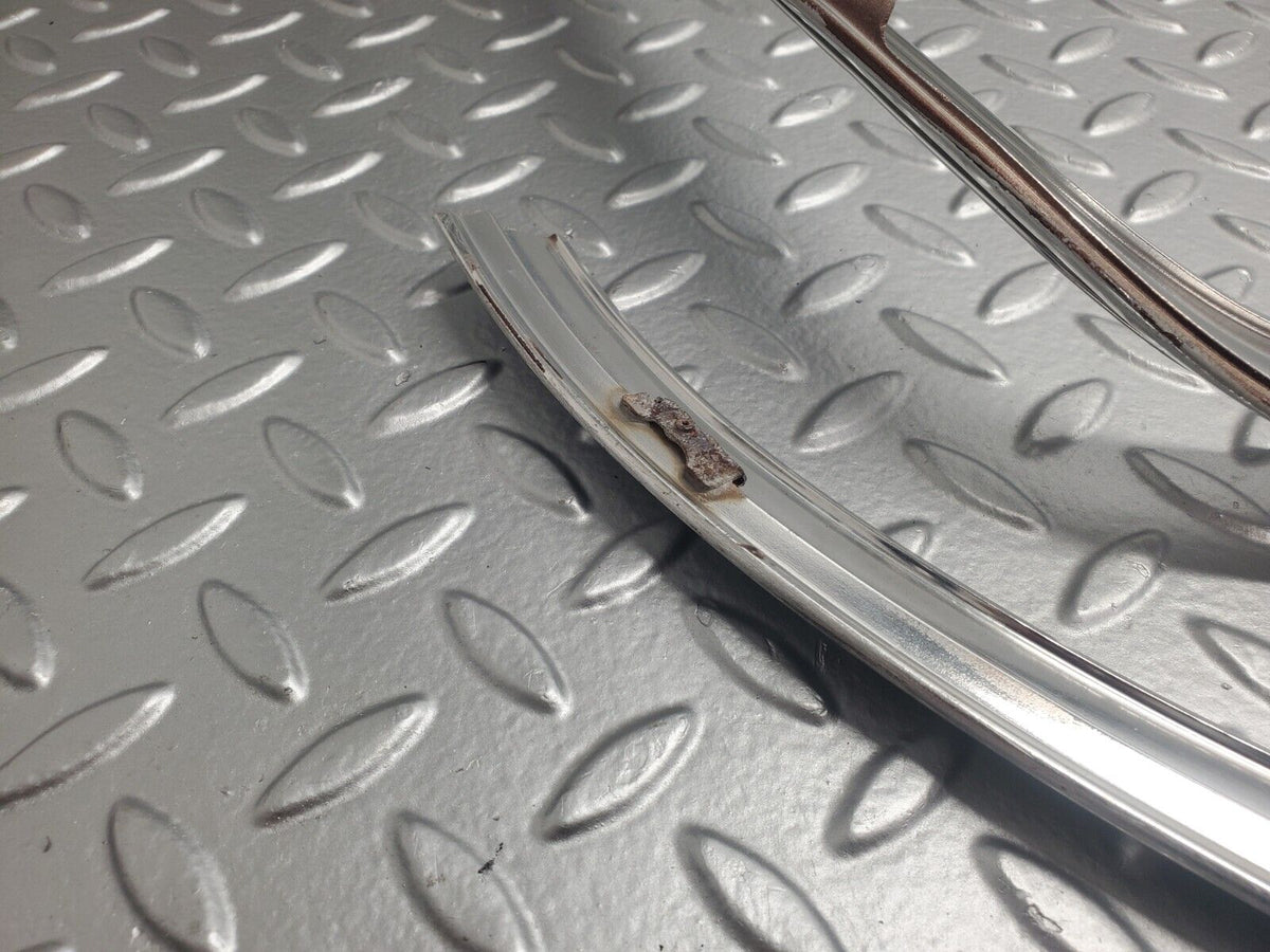 47308 Mercedes-Benz W116 450SE Rear Windscreen Chrome Frame