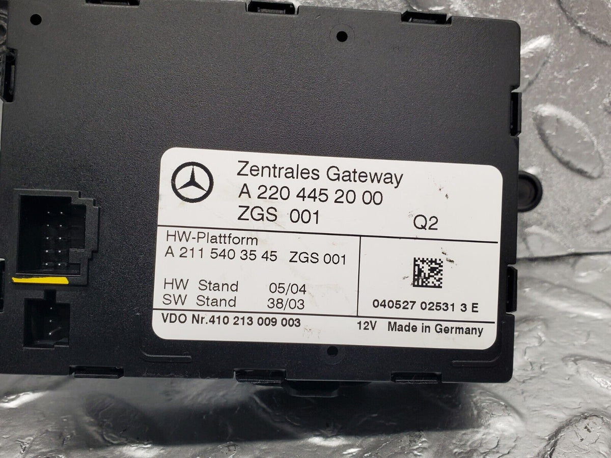 47856 Mercedes-Benz R230 350SL Coupe Gateway Control Module A2204452000
