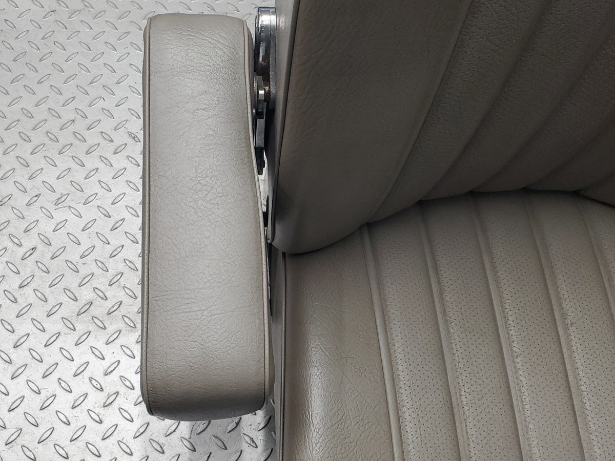 50801 Mercedes-Benz W108 280SE 3.5 Left Passenger Seat Grey