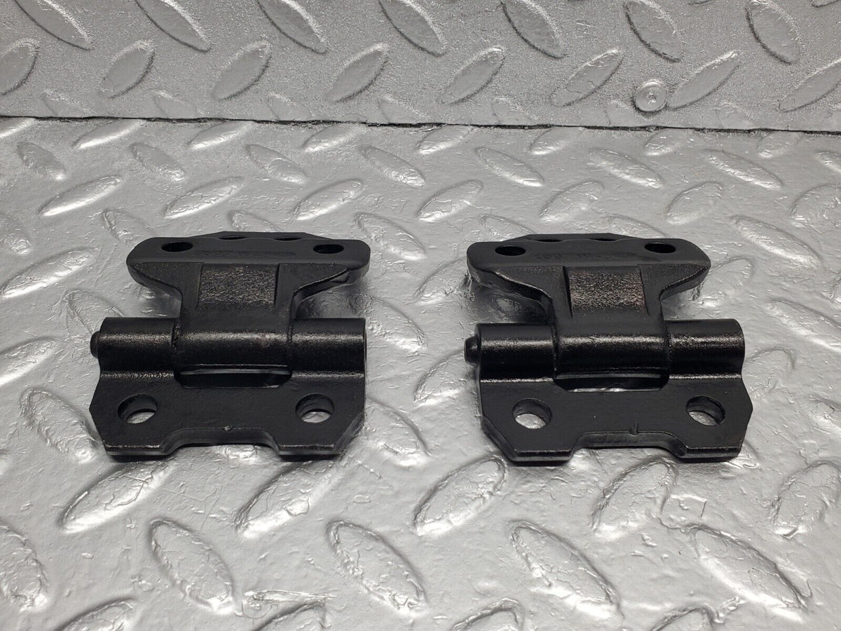 47101 Mercedes-Benz R129 320SL Coupe Door Hinge Right Side