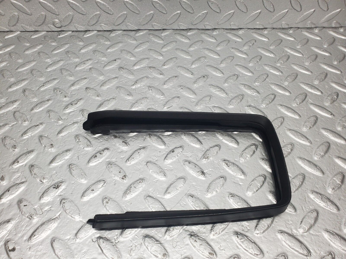 47328 Mercedes-Benz C126 500SEC Coupe Left Wing Mirror Rubber Seal A1268110535