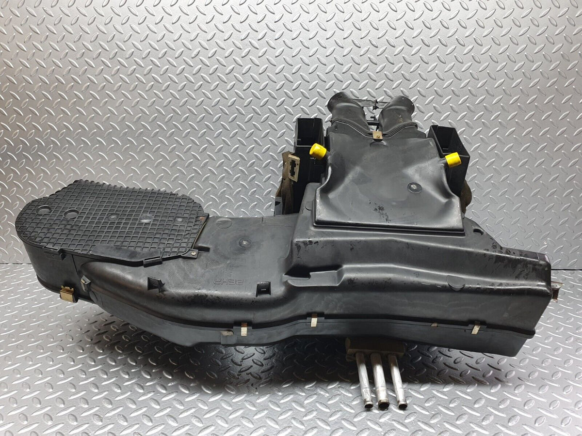 40937 Mercedes-Benz W126 300SE Heater Box Blower Housing Behr