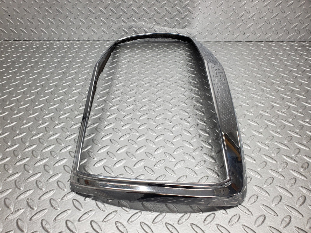 48754 Mercedes-Benz W123 Bonnet Grill Chrome Frame