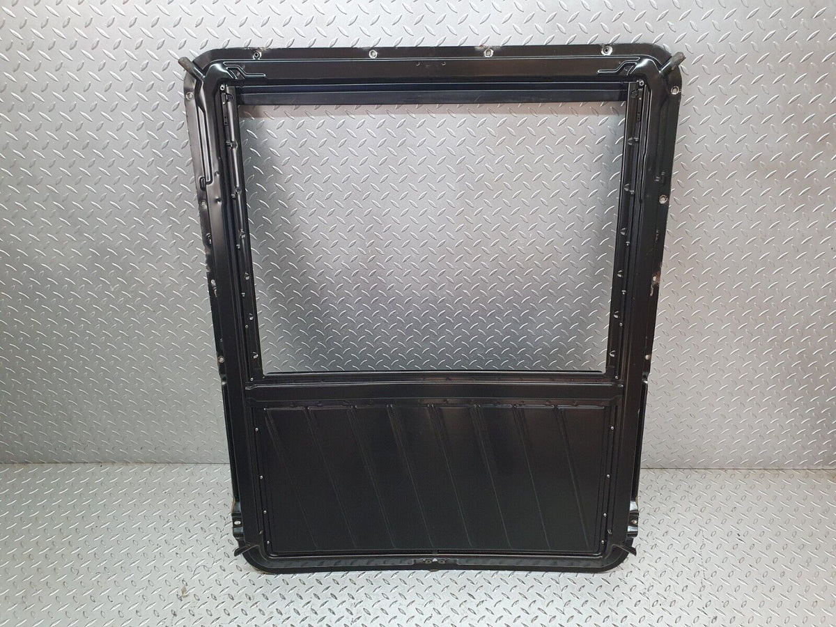 41575 Mercedes-Benz W124 200E Power Sunroof Frame A2017800144