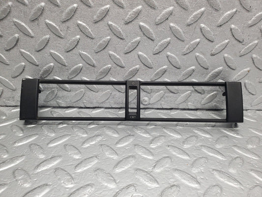 50586 Mercedes-Benz W124 Dashboard Centre Air Vent Frame