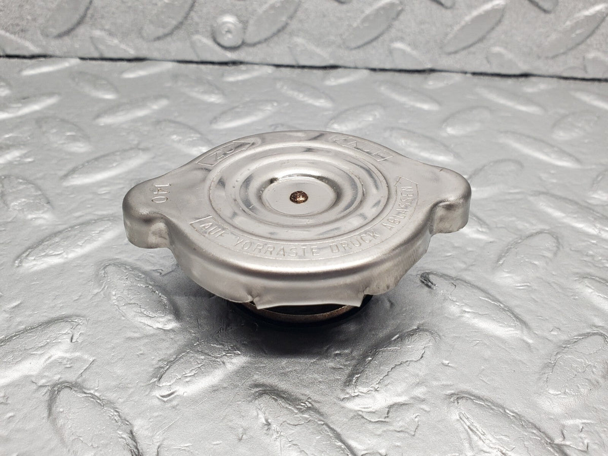 48917 Mercedes-Benz A124 320E Cabriolet Radiator Cap