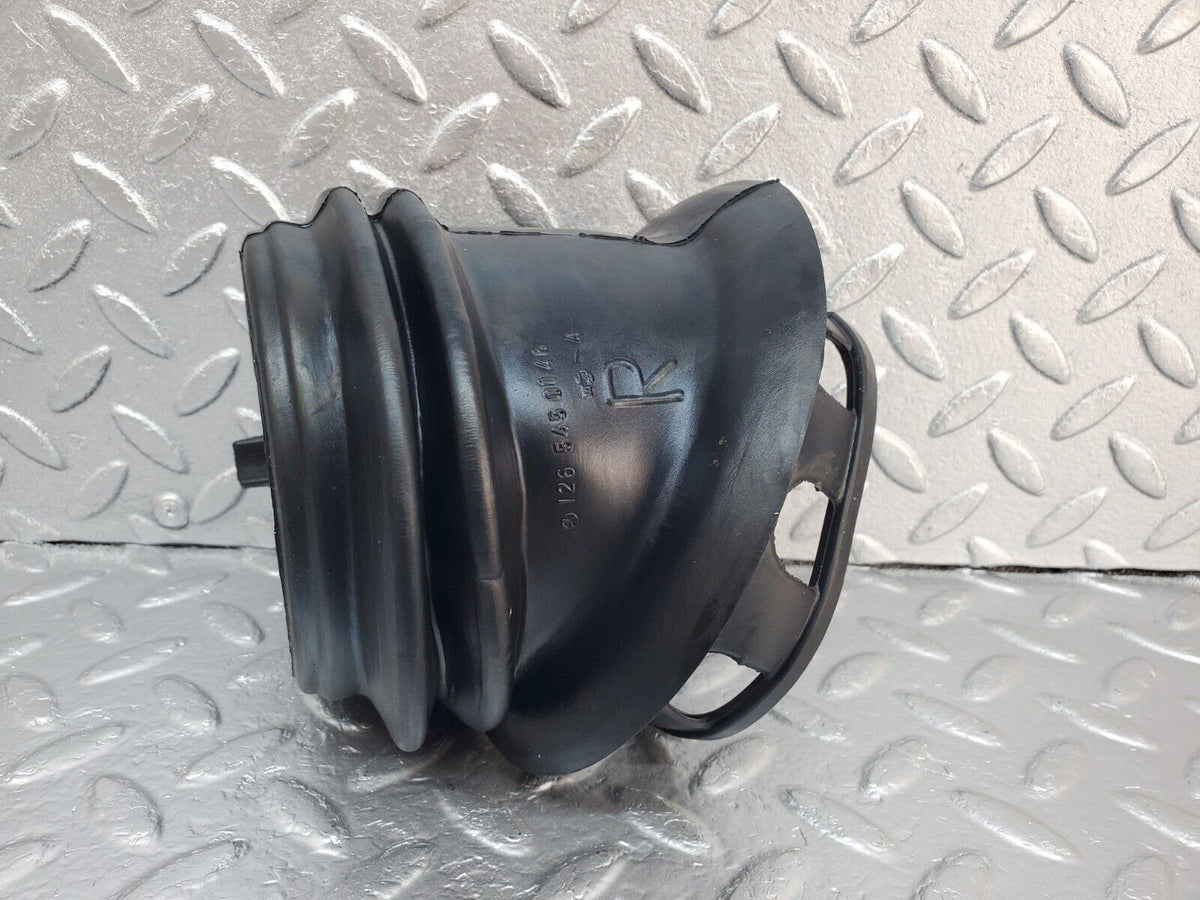 45672 Mercedes-Benz W126 420SE Fuse Box Rubber Grommet A1265450146