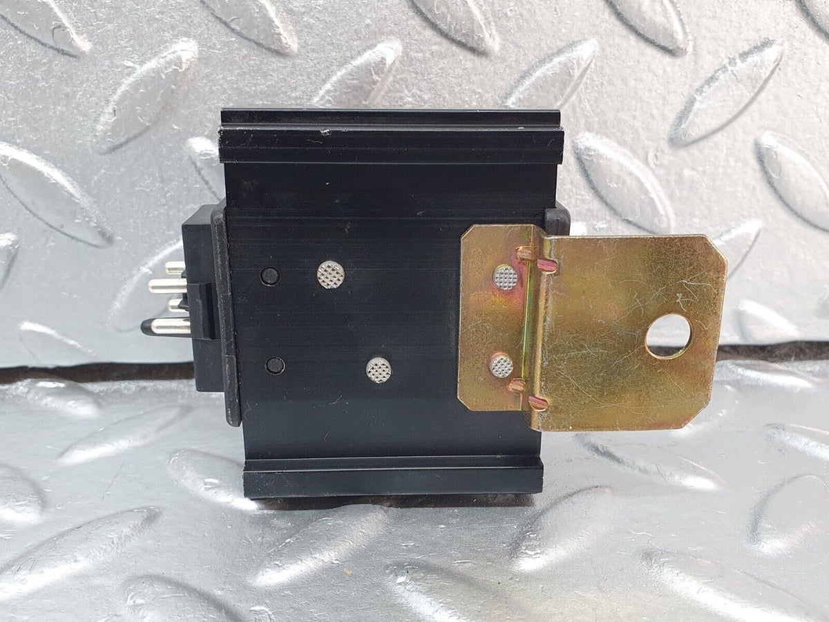 41901 Mercedes-Benz W202 C200 ECU Relay A0055459832