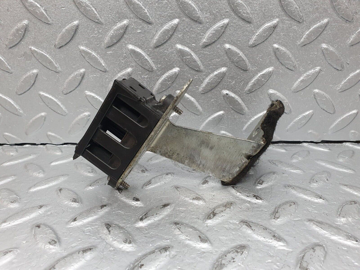 41108 Mercedes-Benz W126 300SE Cable Wire Connector A1235400369