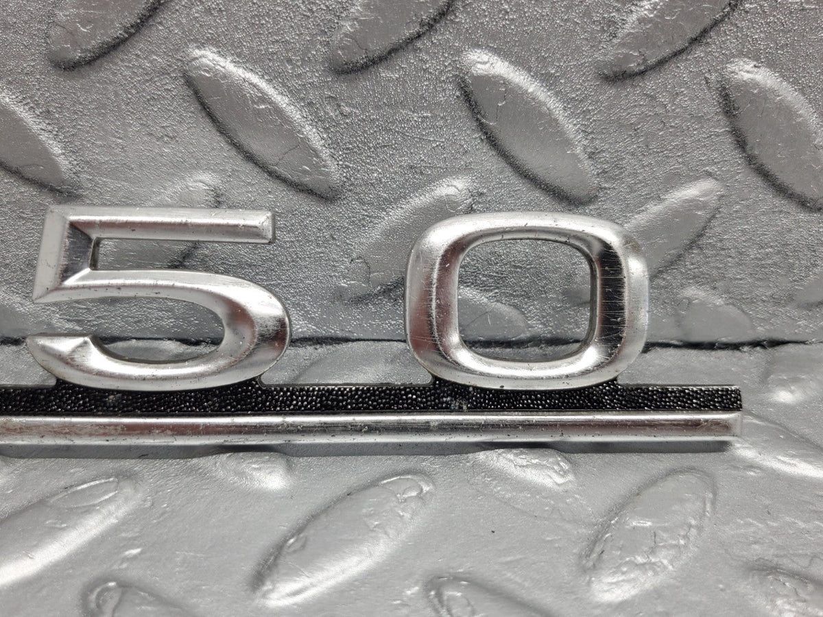 49637 Mercedes-Benz W123 250 Trunk Badge Emblem A1238170615