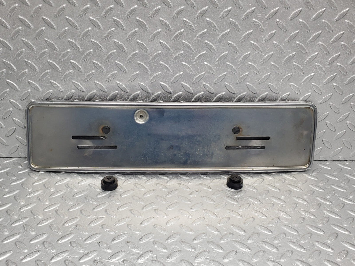 48578 Mercedes-Benz W108 Front Number Plate Holder