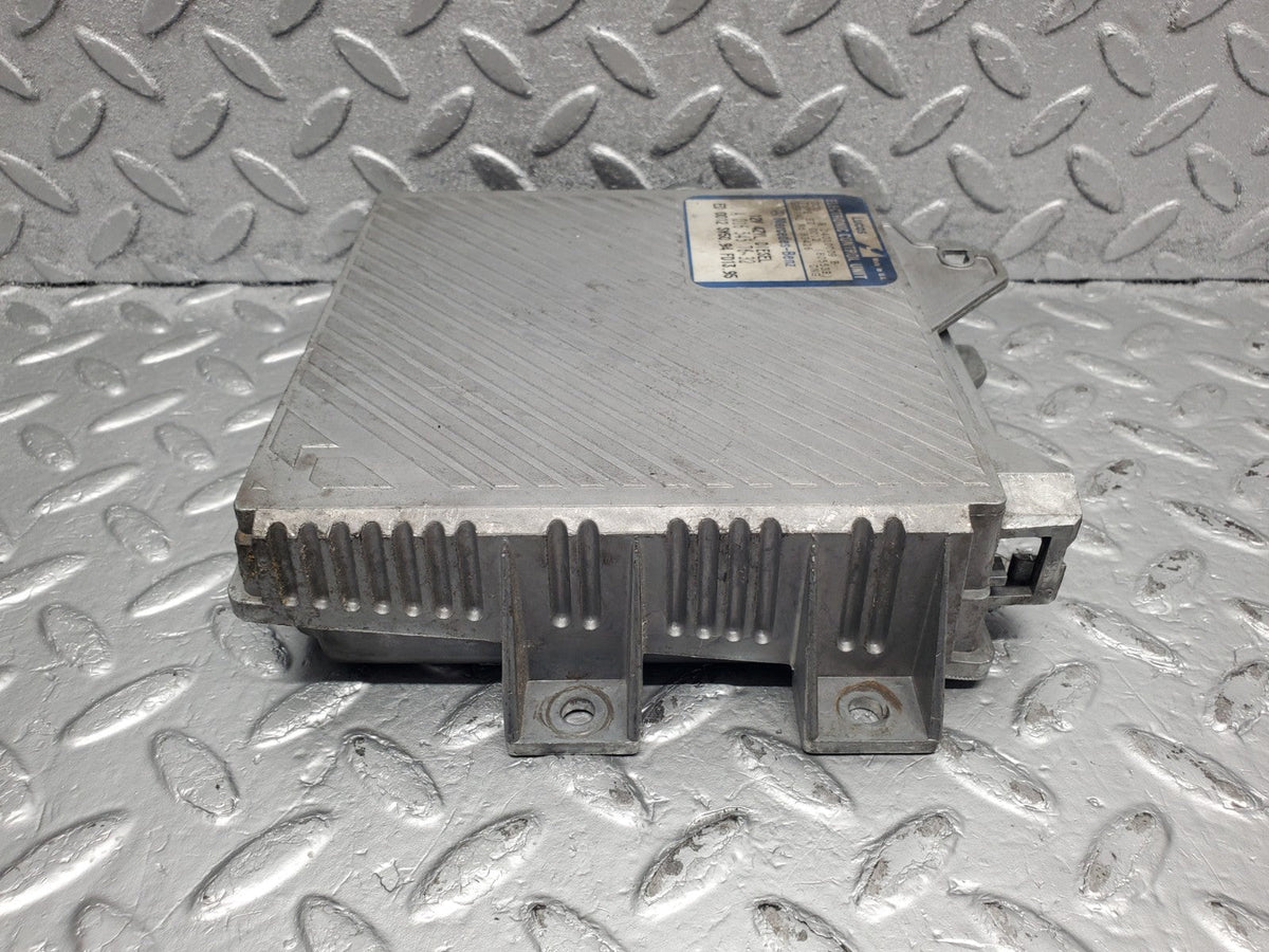 51249 Mercedes-Benz W210 C208 Engine Control Unit ECU Lucas A0165457632