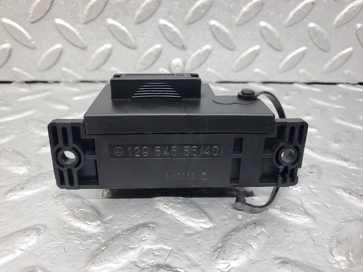 44623 Mercedes-Benz W124 220E Diagnostic Connector A1295455540 A1295450003