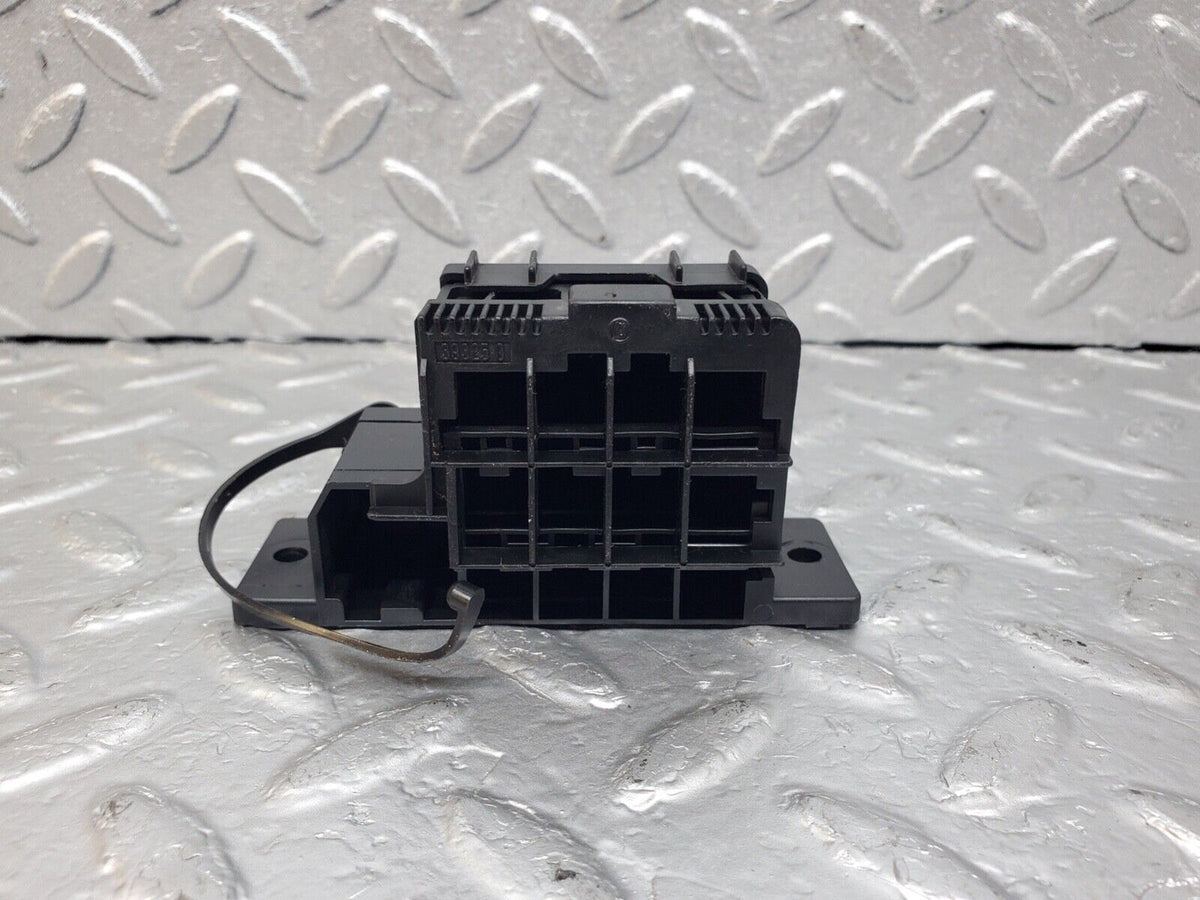 44623 Mercedes-Benz W124 220E Diagnostic Connector A1295455540 A1295450003
