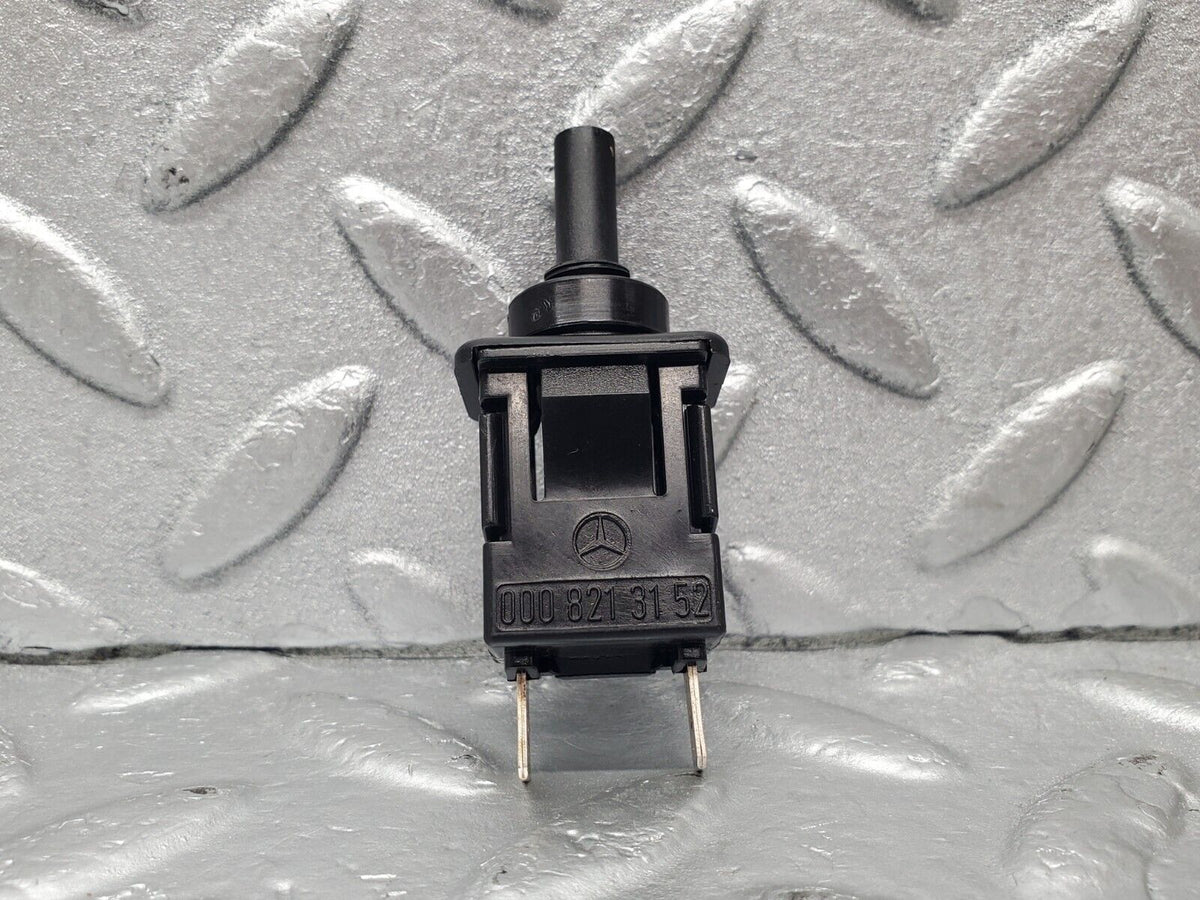 46552 Mercedes-Benz C123 280CE Coupe Door Contact Switch A0008213152