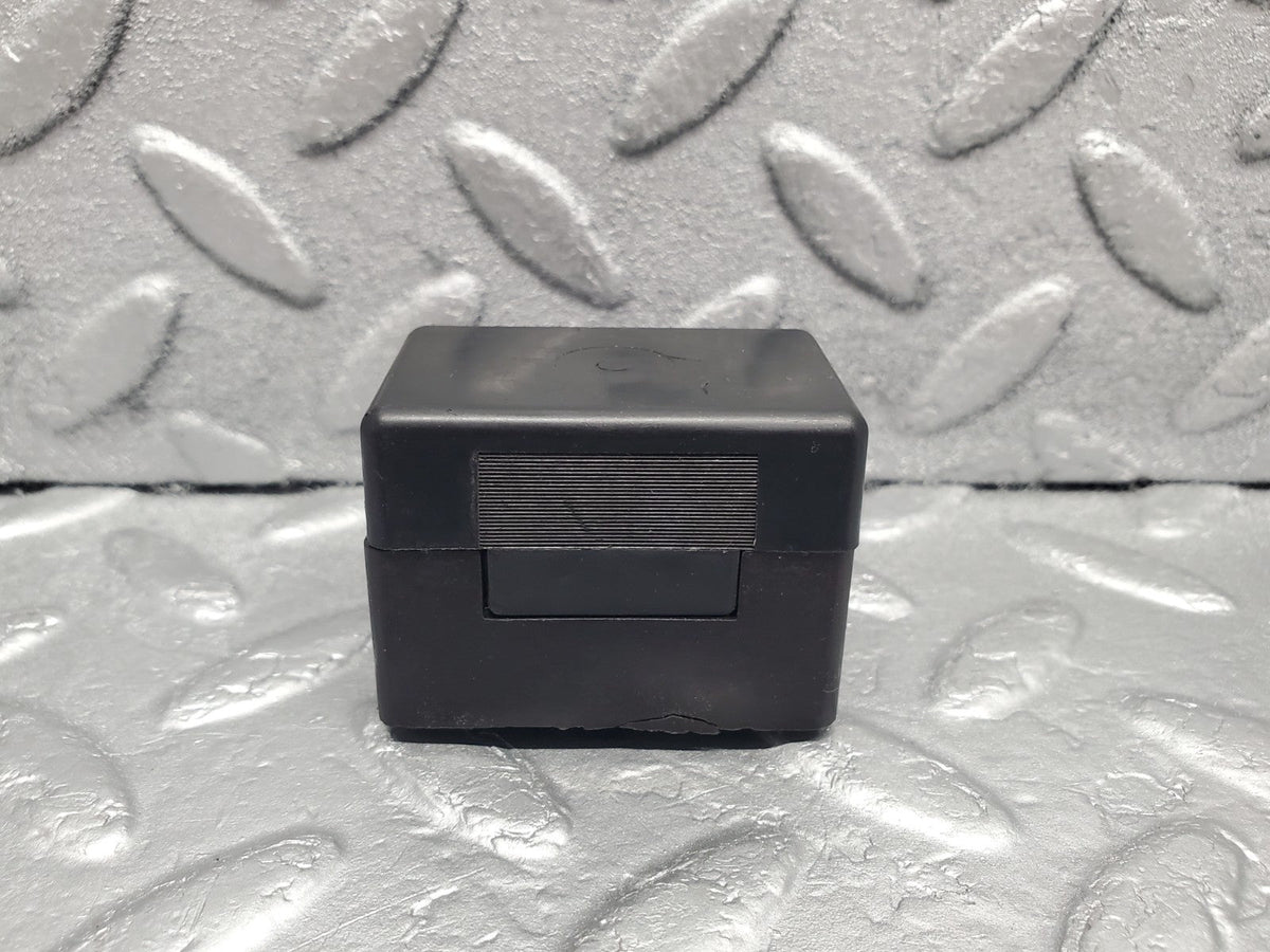 50516 Mercedes-Benz W108 280SE 3.5 Fuse Box Connector