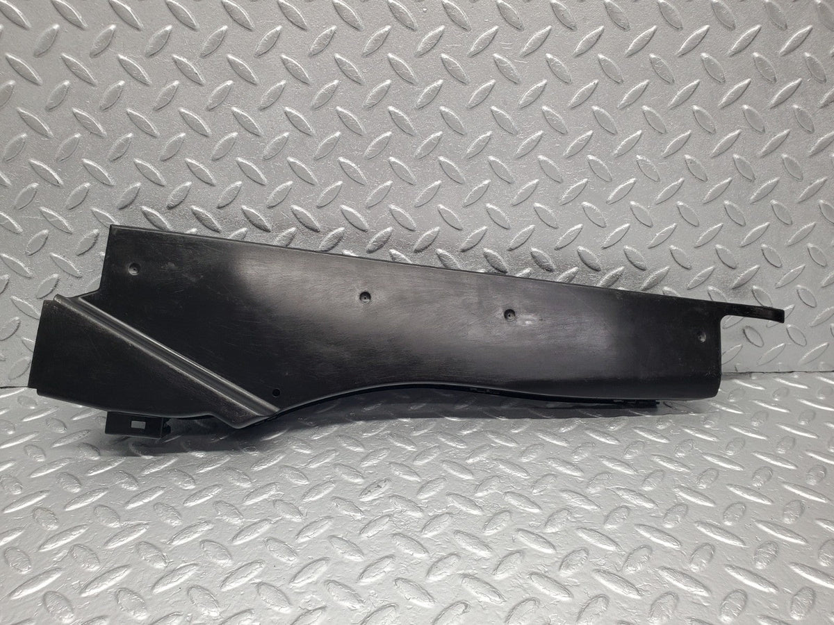49128 Mercedes-Benz A124 320E Cabriolet Front Right Cable Channel A1248214436