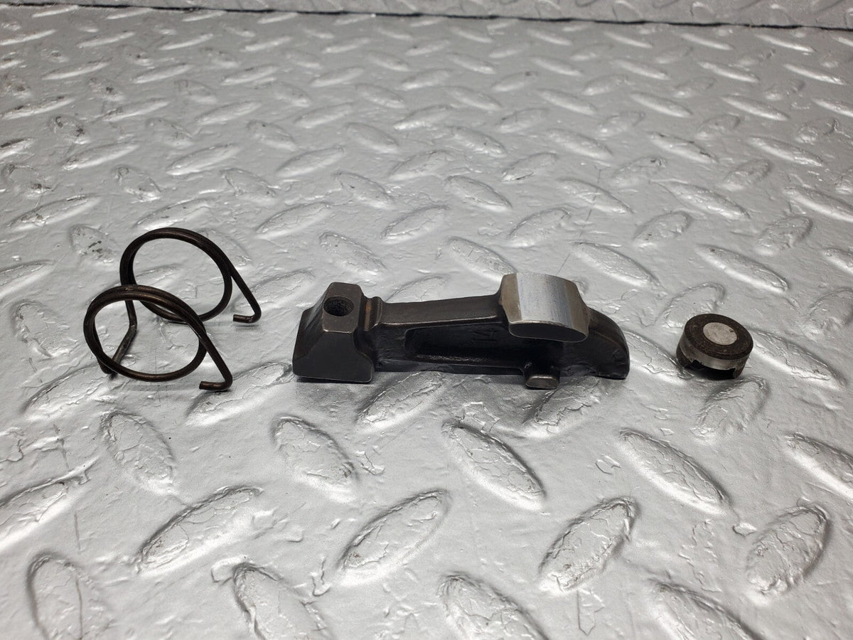 48872 Mercedes-Benz W108 Valve Rocker Arm With Retaining Spring & Tappet