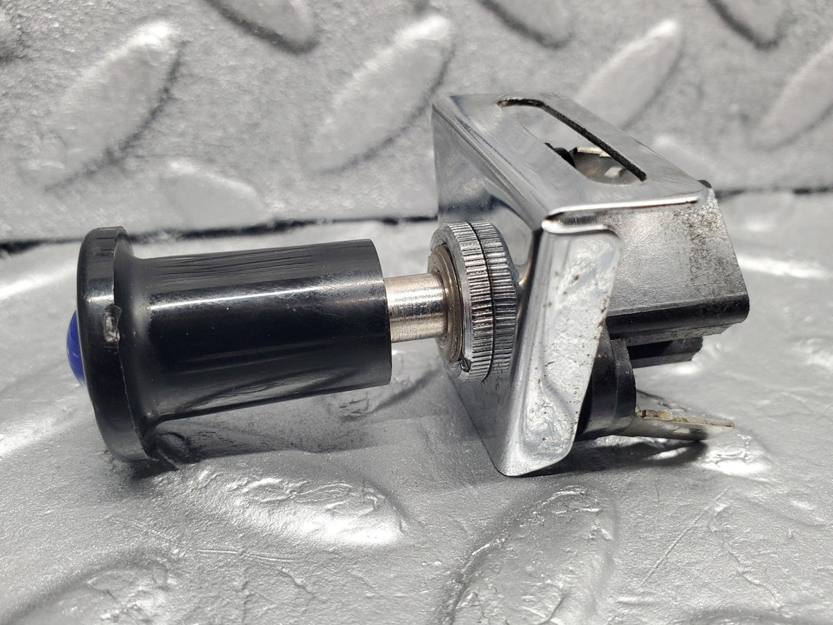 50501 Mercedes-Benz W108 280SE 3.5 Fog Light Switch