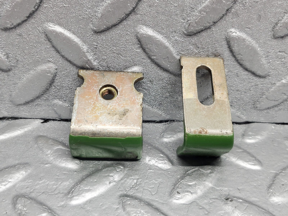 49548 Mercedes-Benz C107 R107 Window Stop Plate 2x