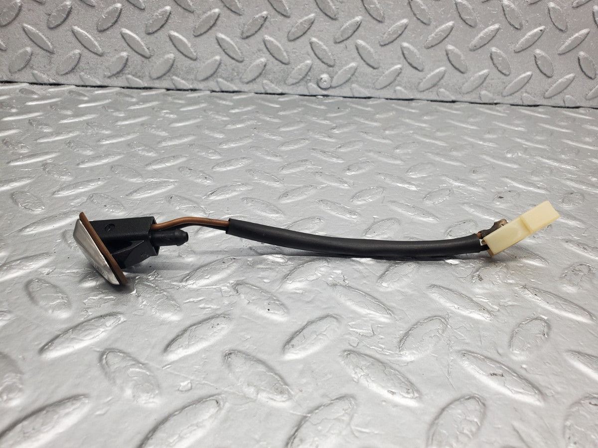 49619 Mercedes-Benz W126 C126 Windscreen Washer Nozzle