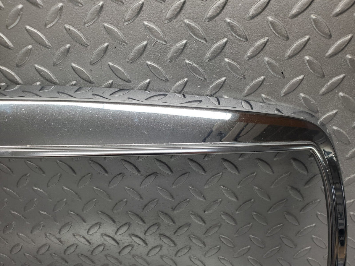 48753 Mercedes-Benz W123 Bonnet Grill Chrome Frame