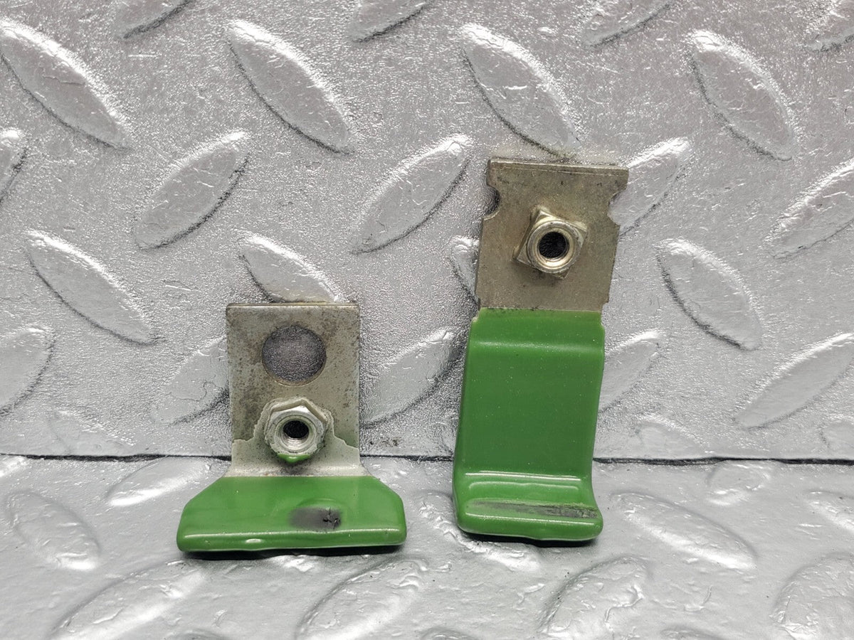 48336 Mercedes-Benz C126 Coupe Window Stop Plate 2x