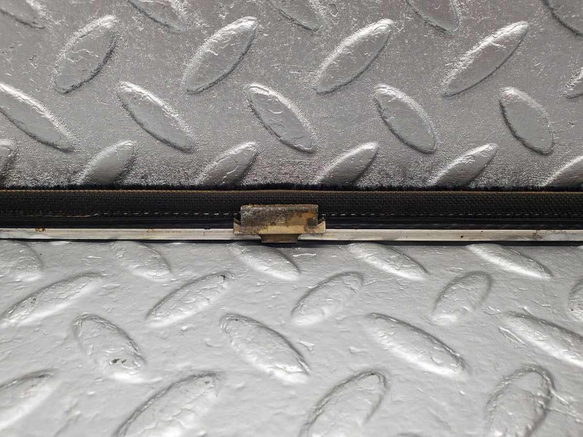 48501 Mercedes-Benz W108 Front Left Door Window Sealing Rail Strip