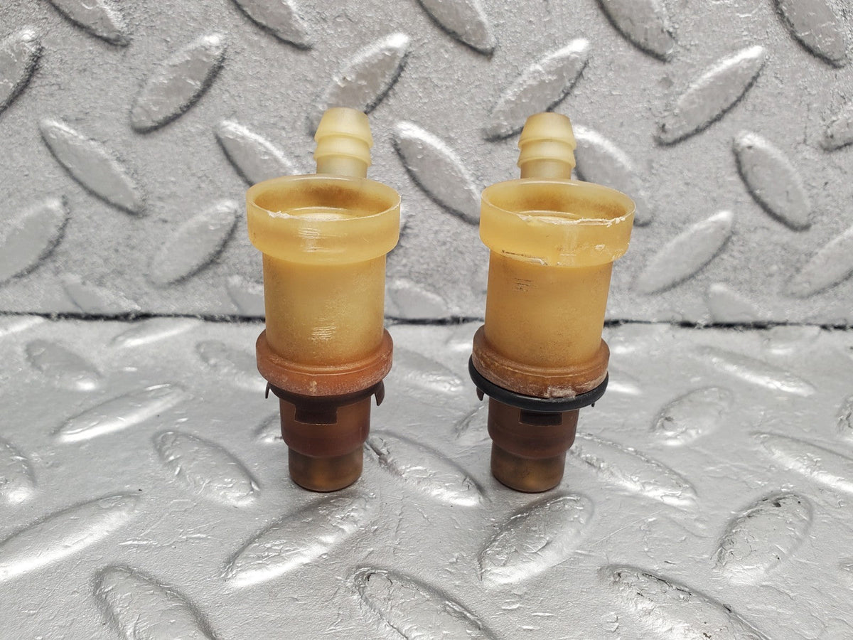 51051 Mercedes-Benz R107 380SL Fuel Injector Holder 2x