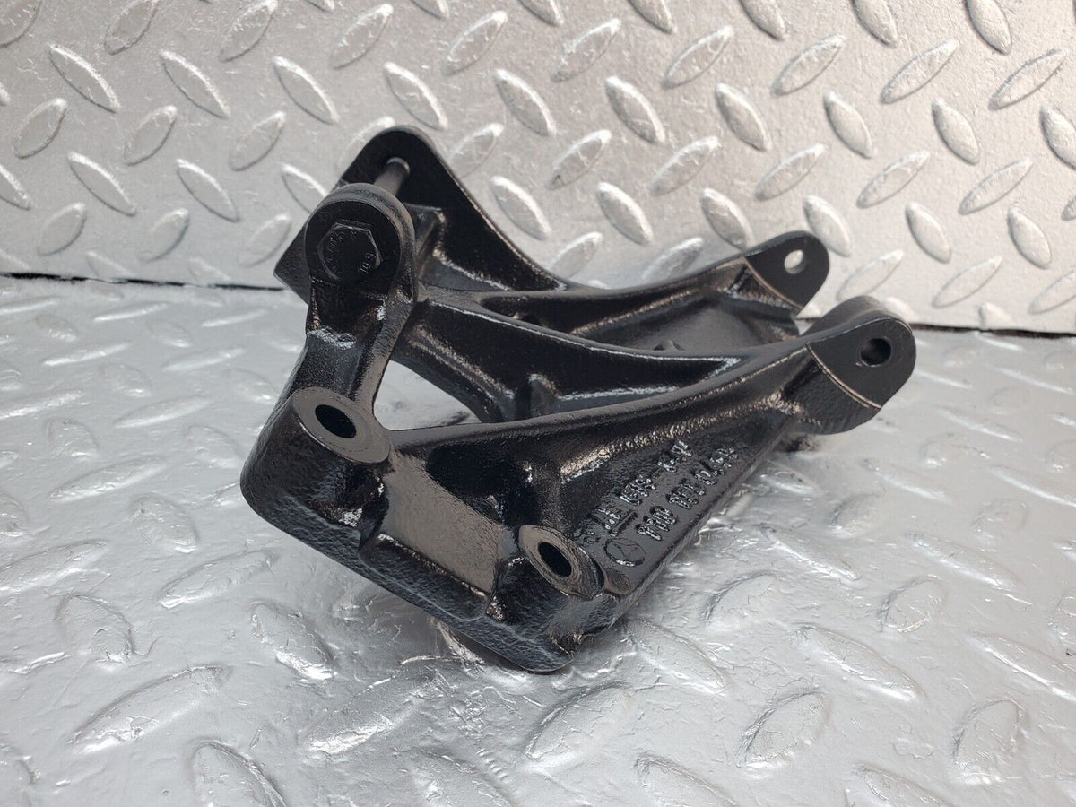 45362 Mercedes-Benz 280E M110.983 Alternator Generator Bracket A1101550435